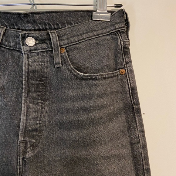 Black Faded 501 Retro Levi's - Picture 5 of 9